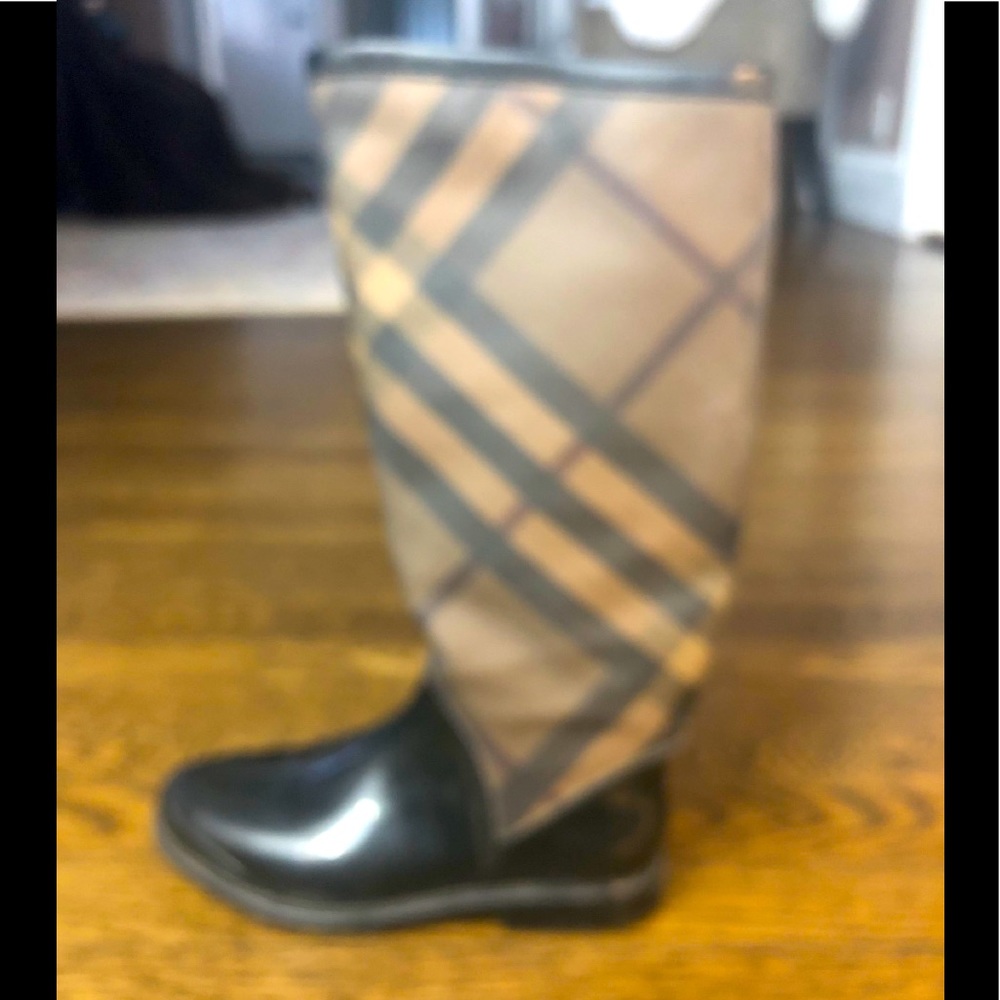 Burberry Black and Brown check rain boots like new